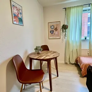 5 Minute Walk To Lego House - N3 - With Private Bathroom , Billund Danmark