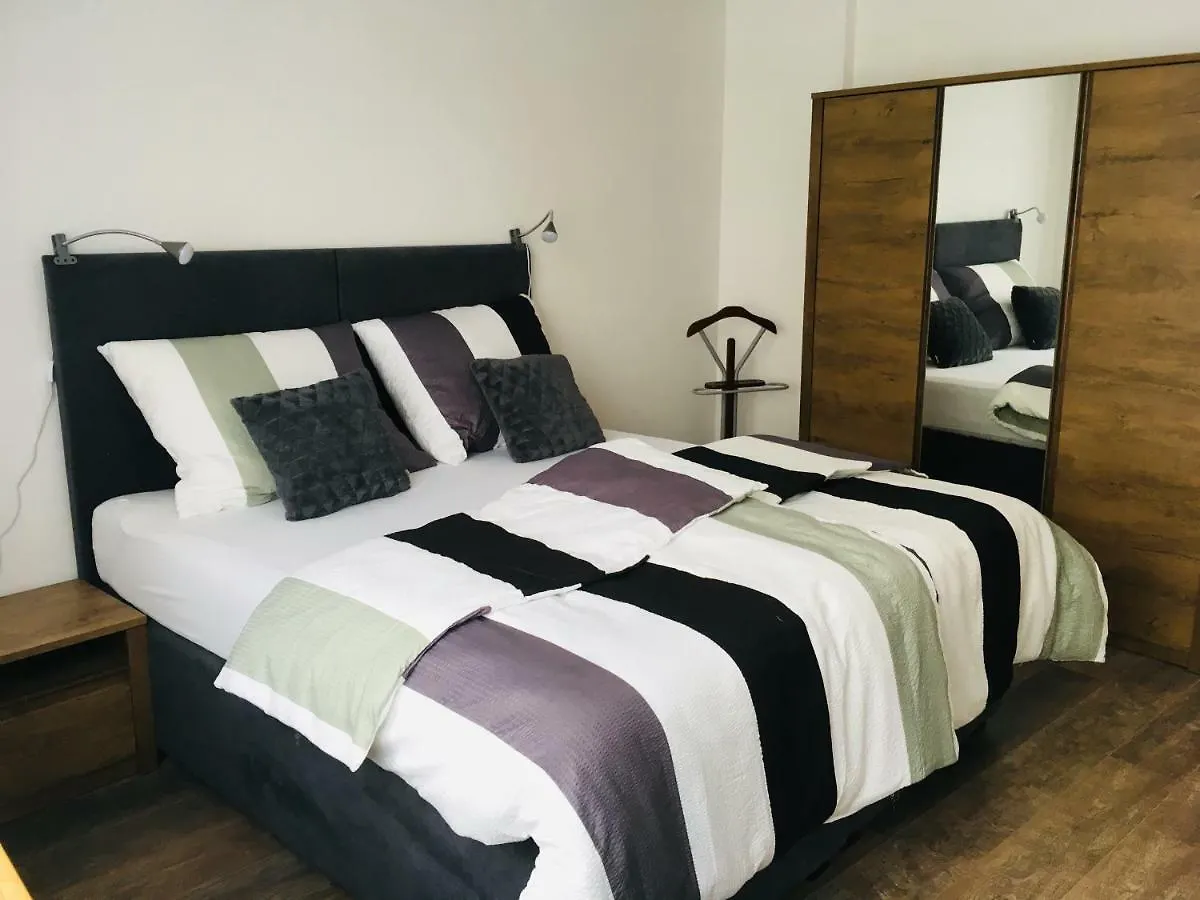 Like Home Apartments Praga República Checa